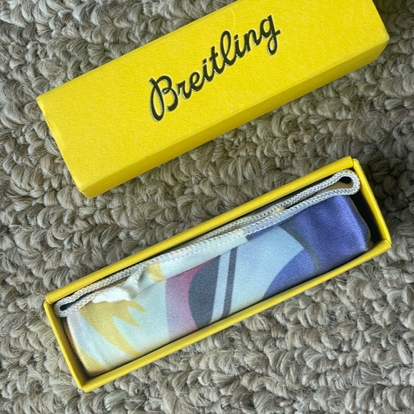 Breitling polishing cloth. - Picture 4 of 4